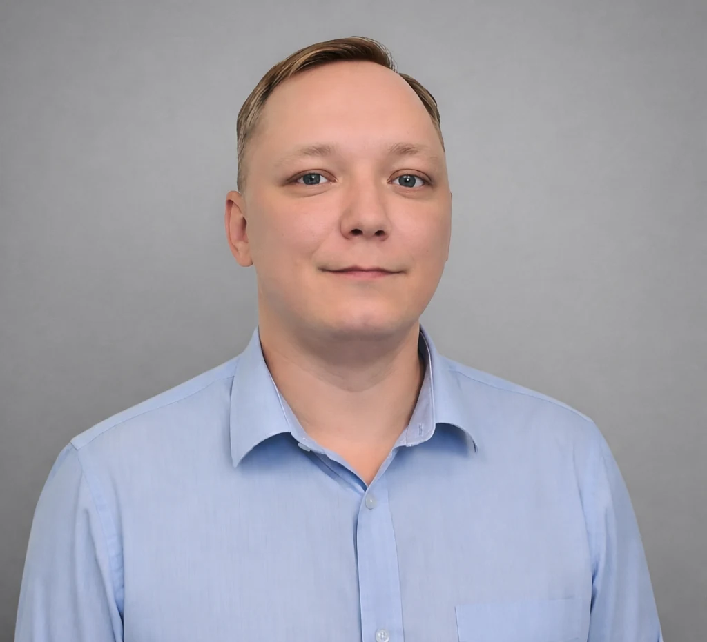 Колесников Дмитрий — Руководитель группы сопровождения проектов